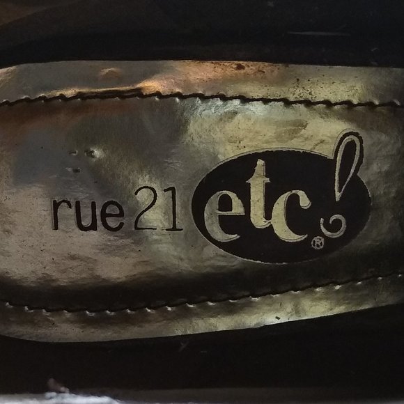 Rue 21 Women's Brown Suede Ruffles Booties - Picture 7 of 7